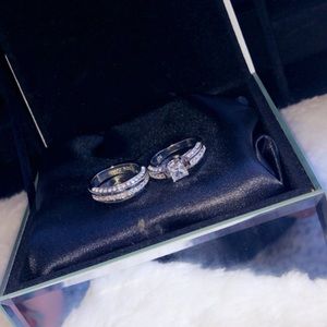 Sterling silver couples wedding set
